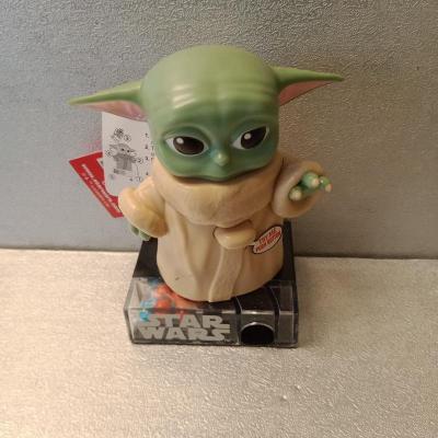 Distributeur bebe yoda